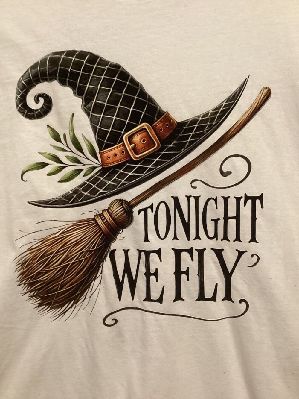 Halloween T - Tonight We Fly - M